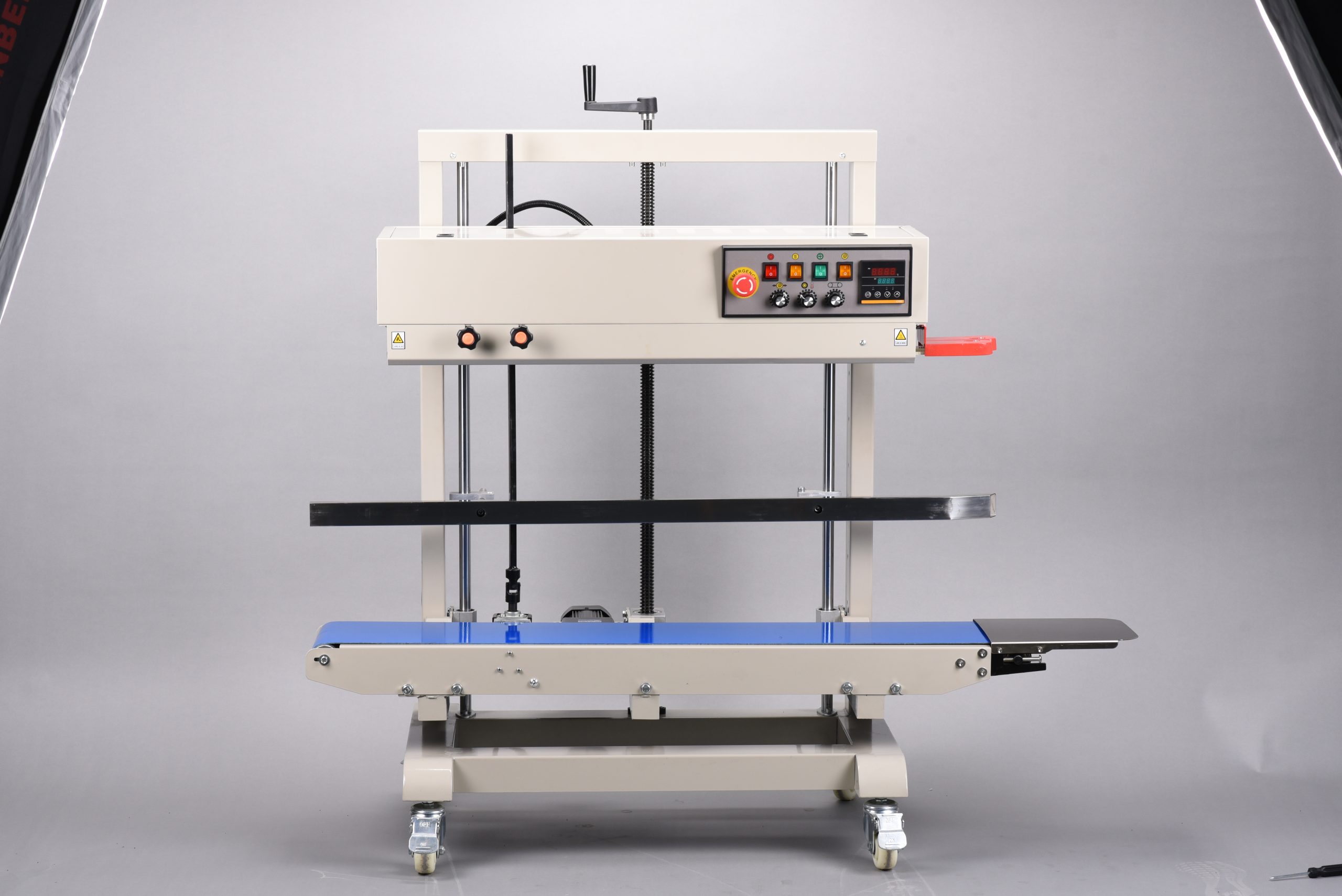 Beijue FR-1200B vertical sealing packaging machine